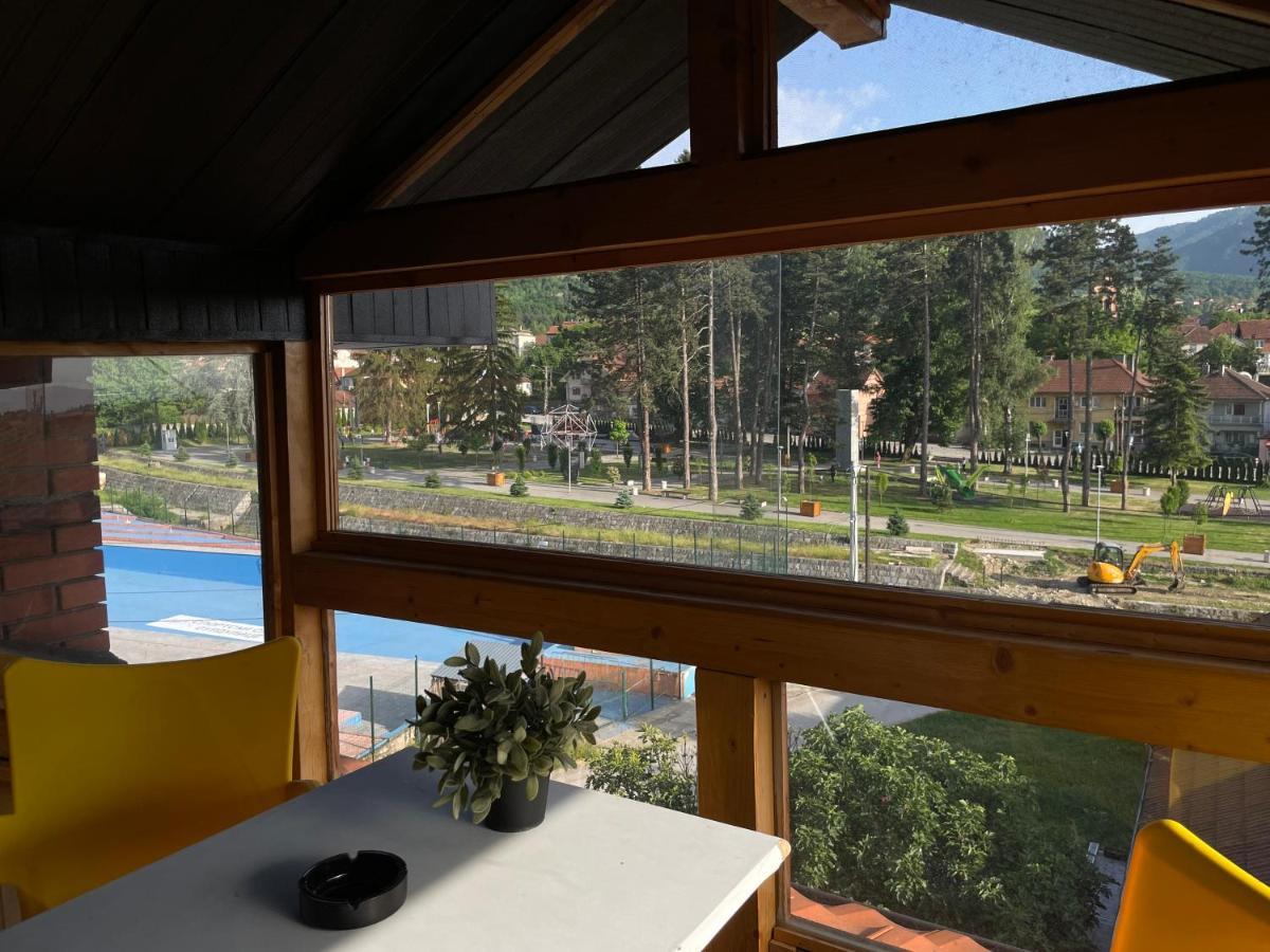 Apartments Park 2016 Surdulica Buitenkant foto