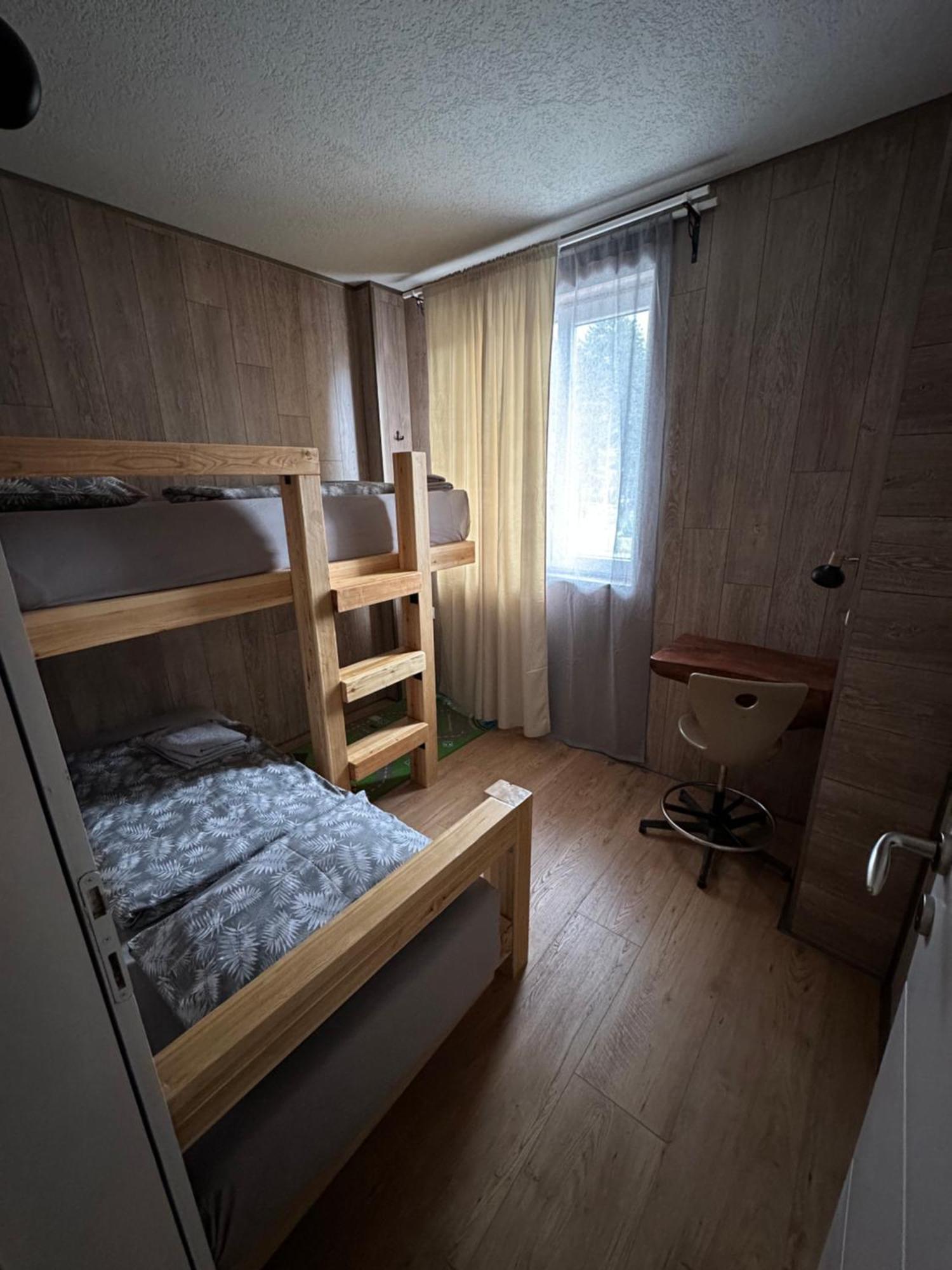 Apartments Park 2016 Surdulica Buitenkant foto